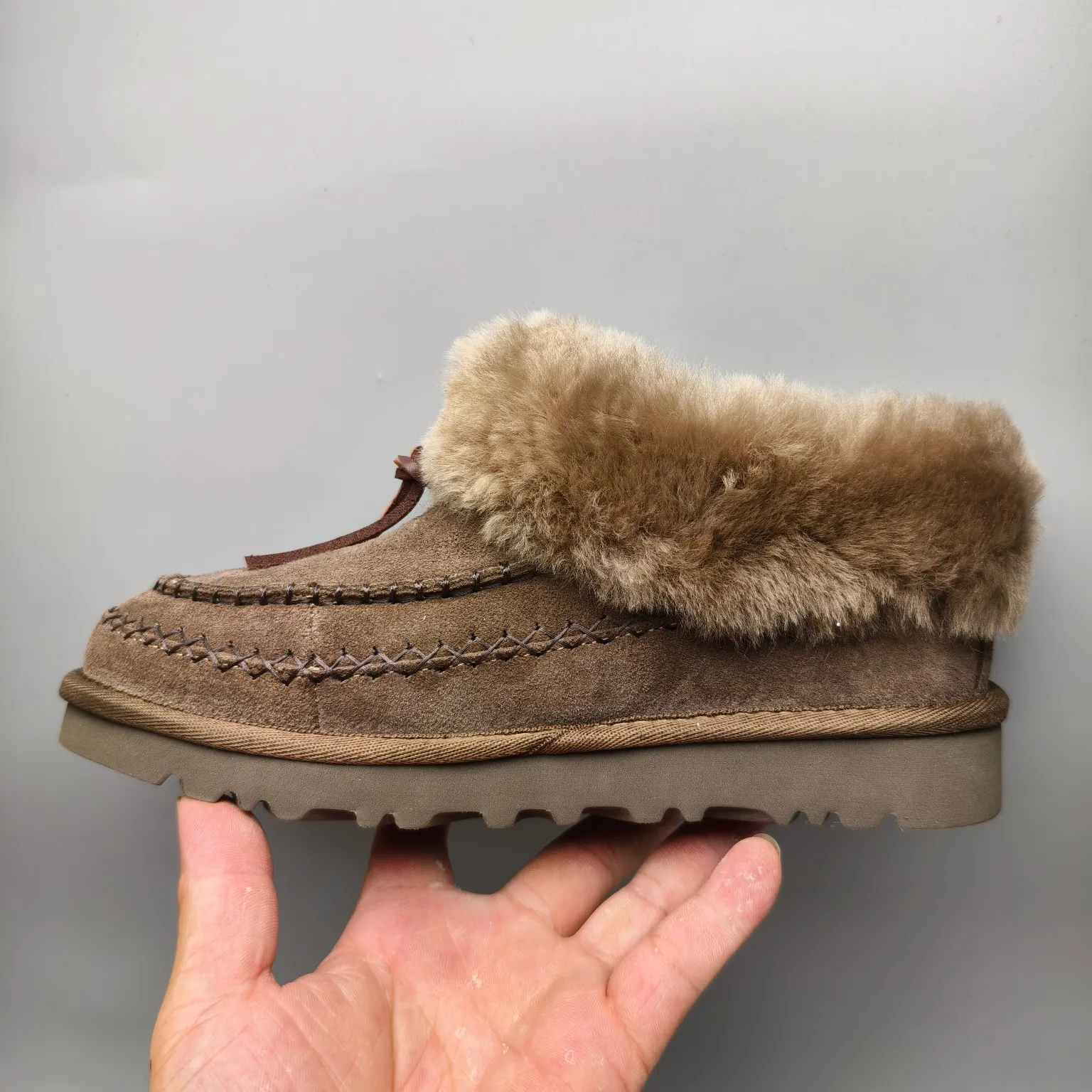 💰520 UGG sheepskin integrated snow boots 8258 ethnic style casual boots color: chestnut antelope brown matching size: 35-40